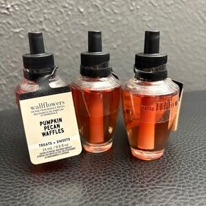 Bath and body works pumpkin pecan waffles wallflowers X3 NEW